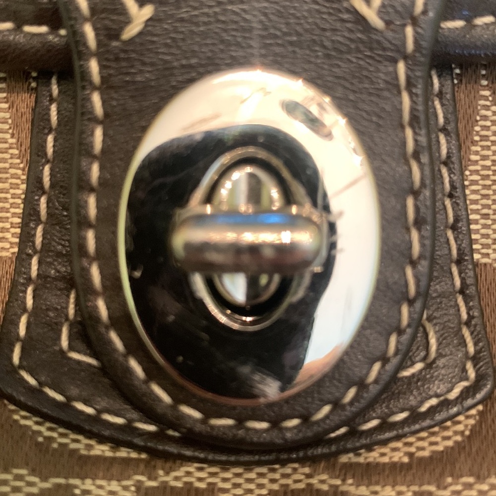 Coach Wallet - Picture 6 of 6